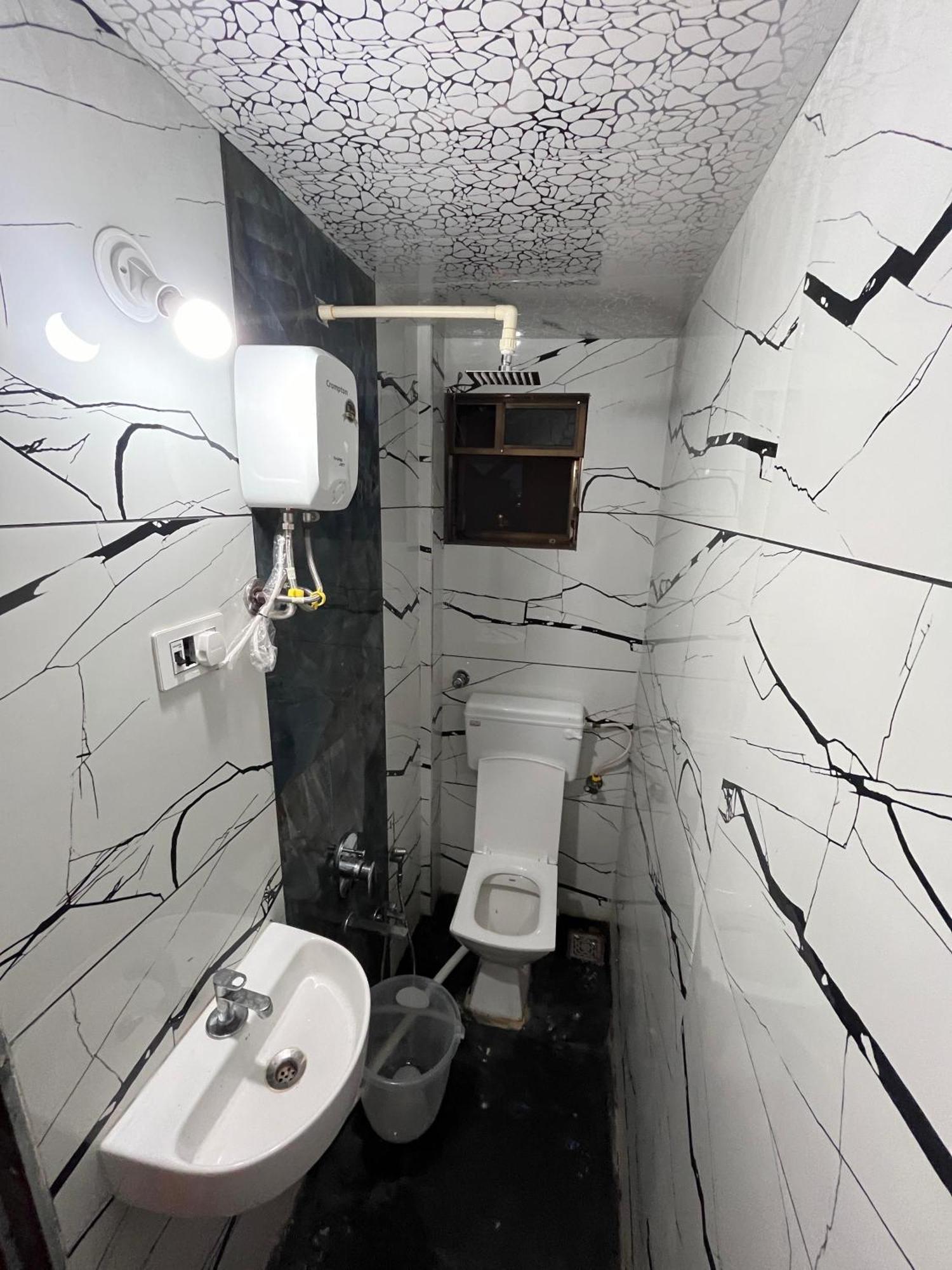 Hotel Sun Lodging Bhiwandi Exterior photo